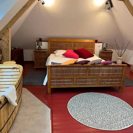 Le Moulin Sainte Marie, D'hotes Et 住宿加早餐酒店